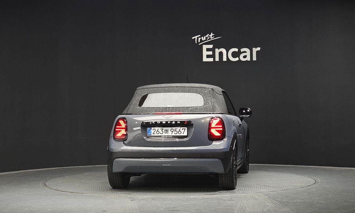 Mini Cooper Convertible 2025