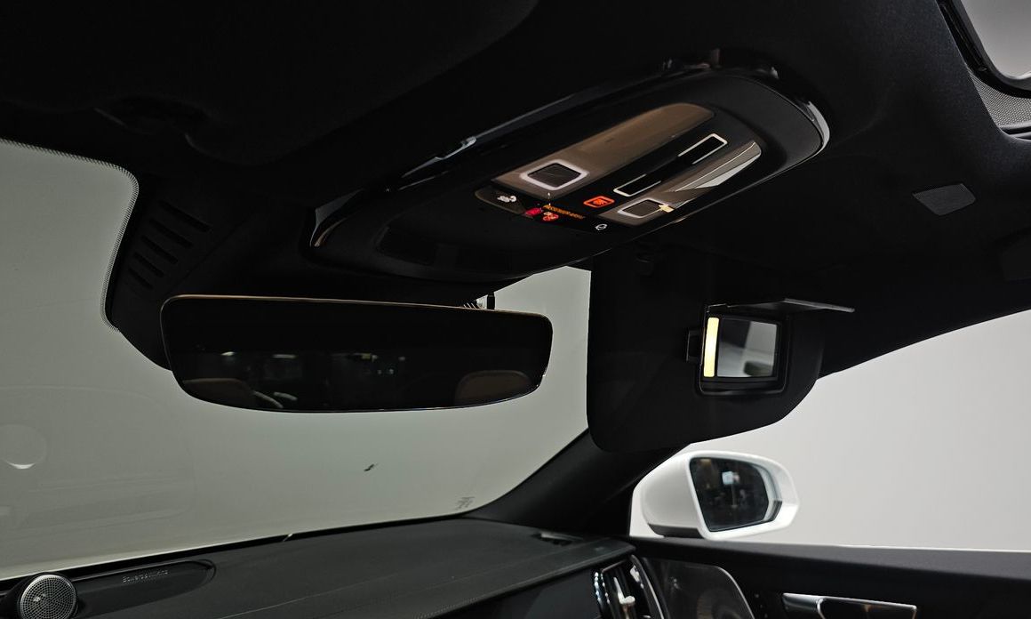 Volvo S60 2023