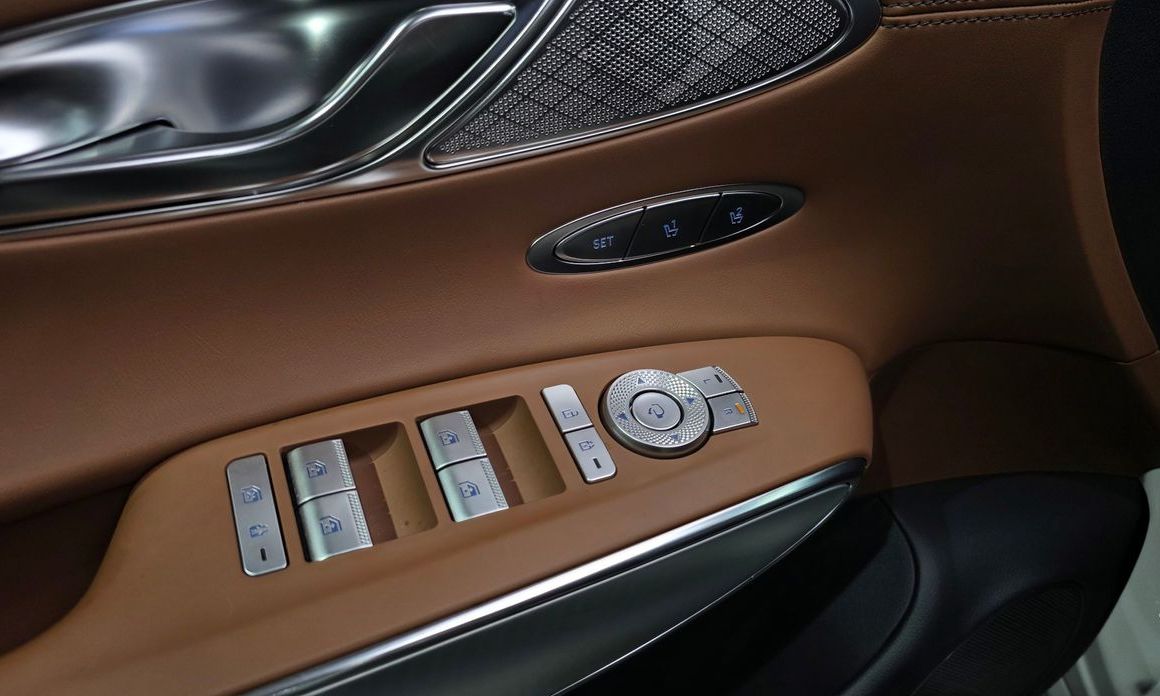 Genesis GV70 2023