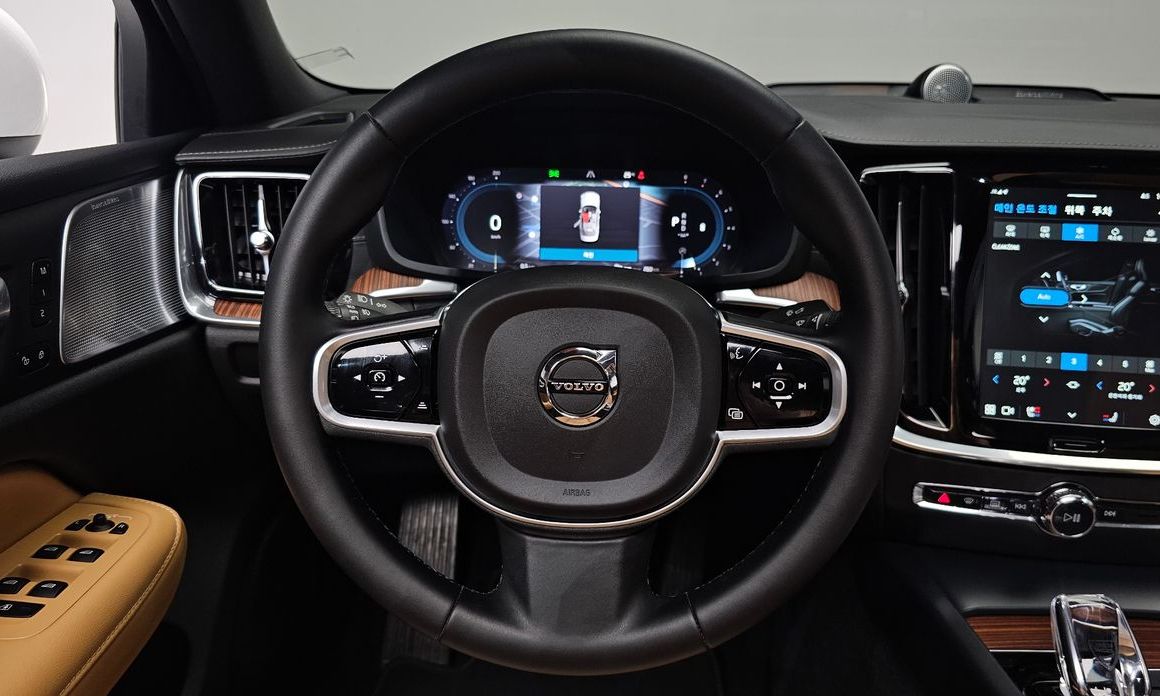 Volvo S60 2023