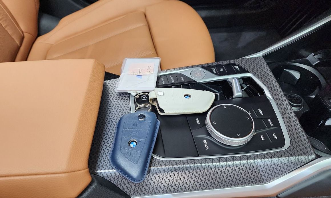 BMW 3-Series 2024