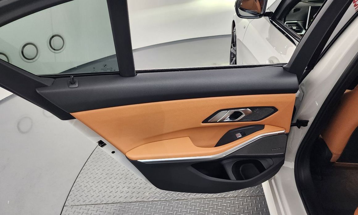 BMW 3-Series 2024