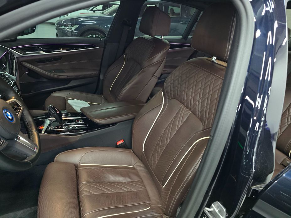BMW 5-Series 2022