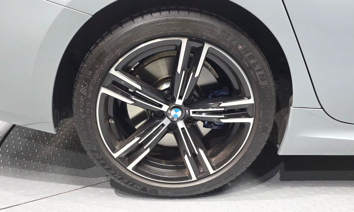 BMW 3-Series 2023