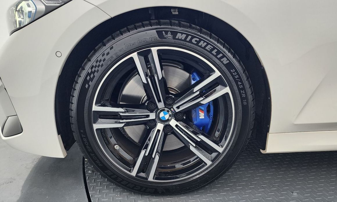 BMW 3-Series 2024