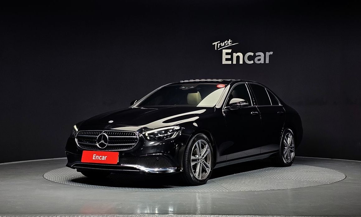 Mercedes-Benz E-Class 2023