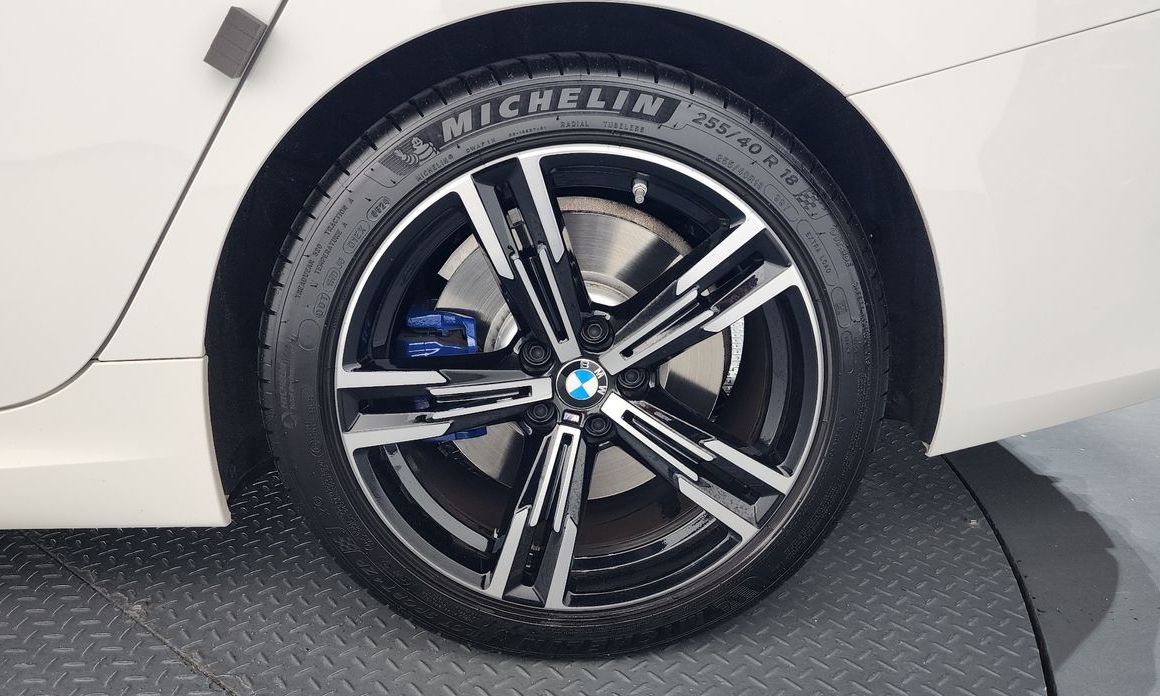 BMW 3-Series 2024