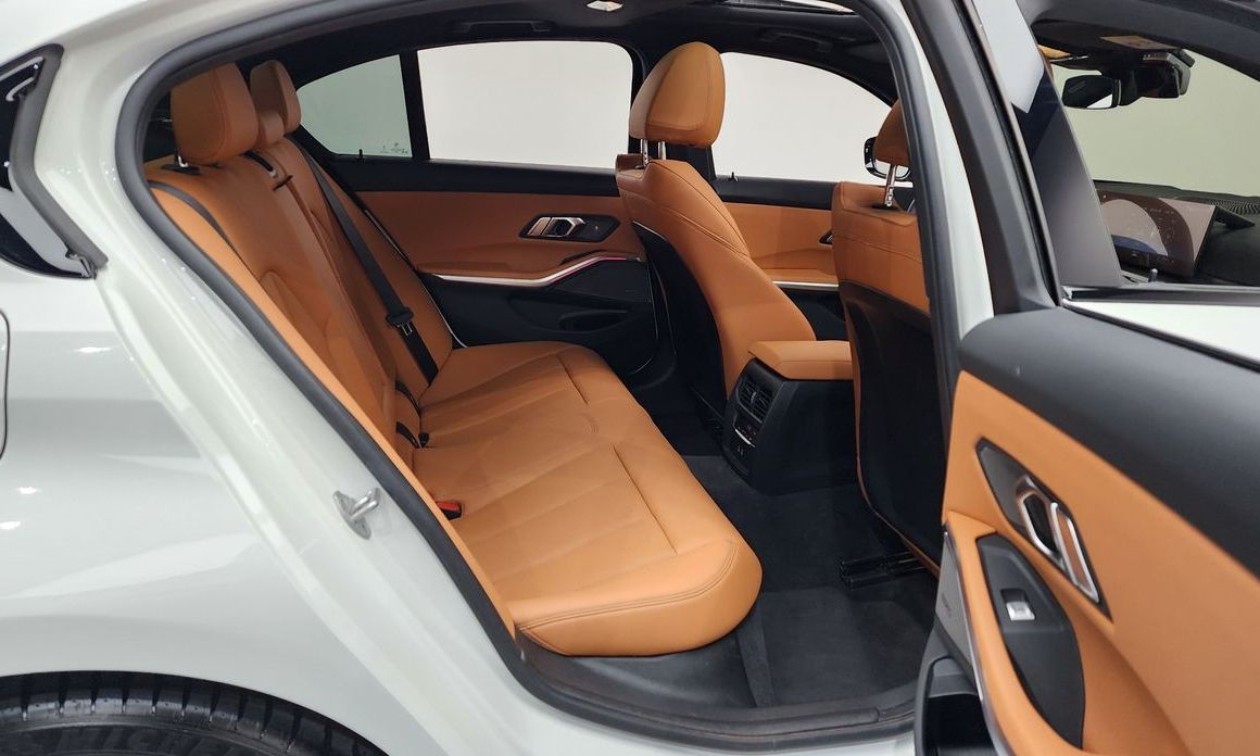 BMW 3-Series 2024