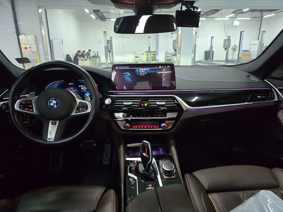BMW 5-Series 2022
