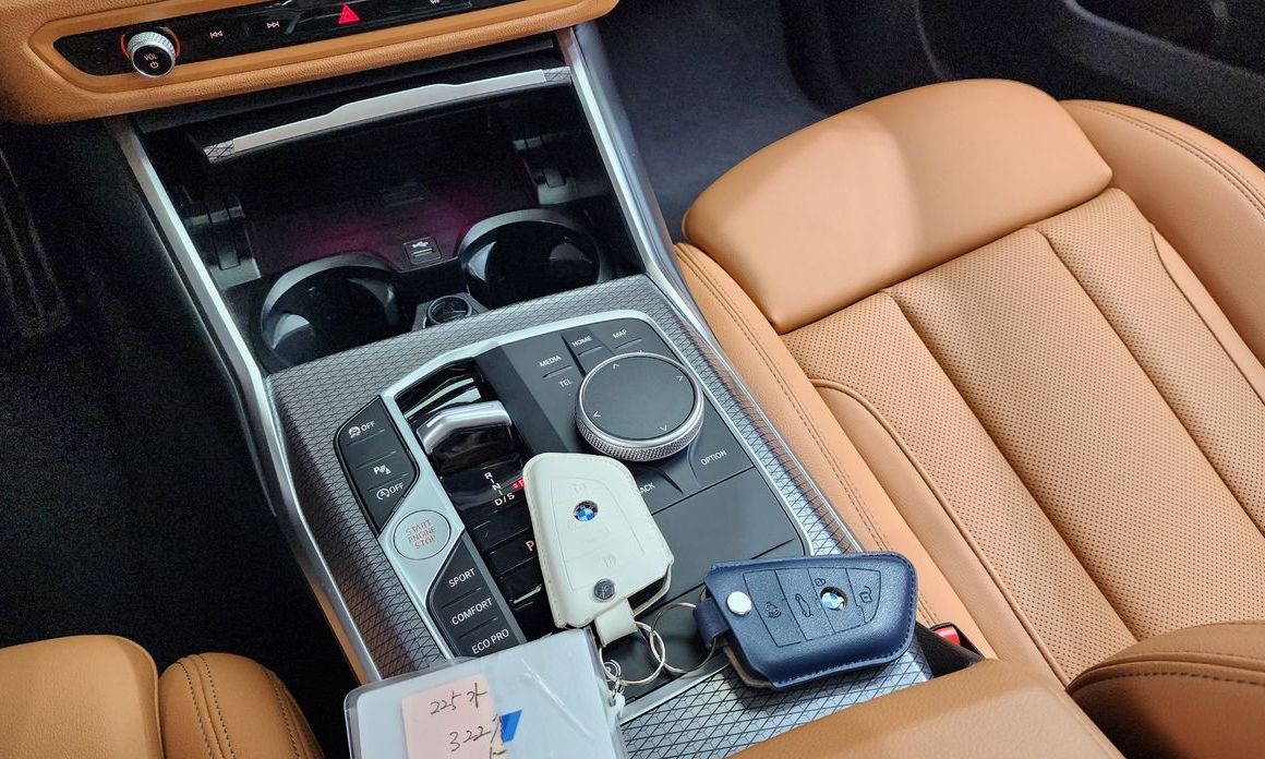 BMW 3-Series 2024