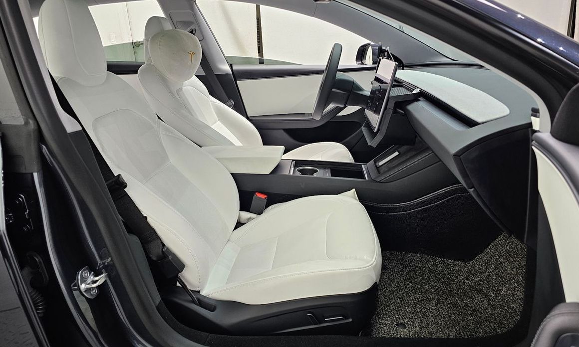 Tesla Model 3 2025