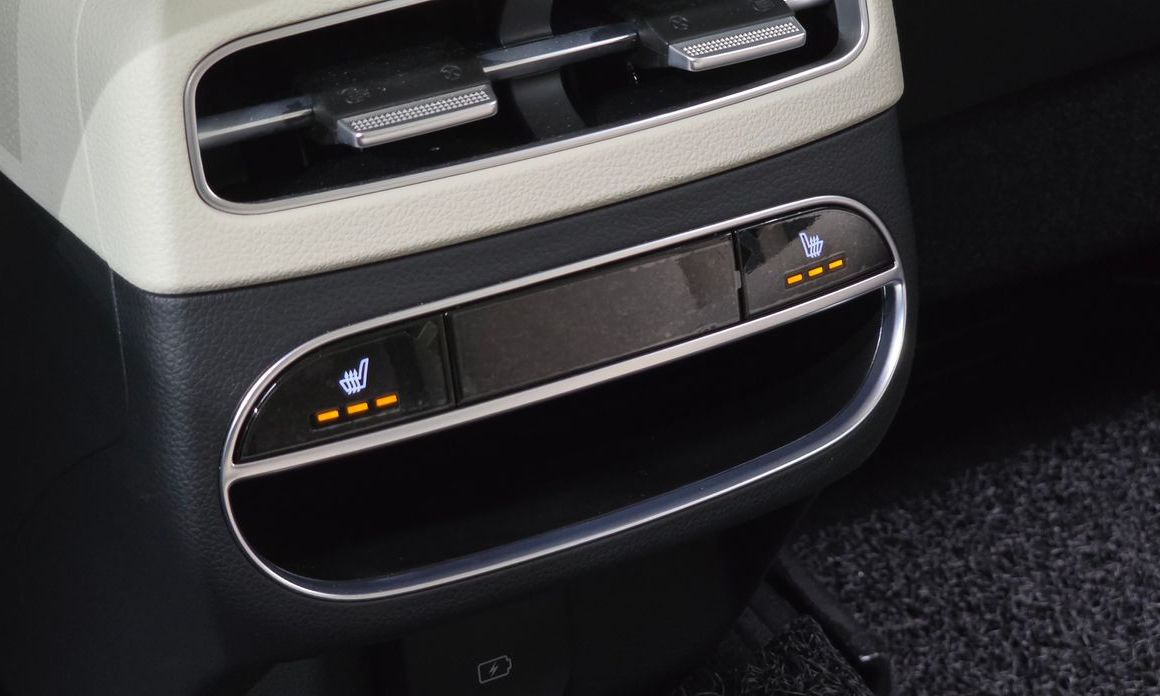 Genesis GV70 2024