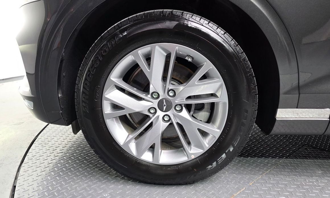 Genesis GV70 2024