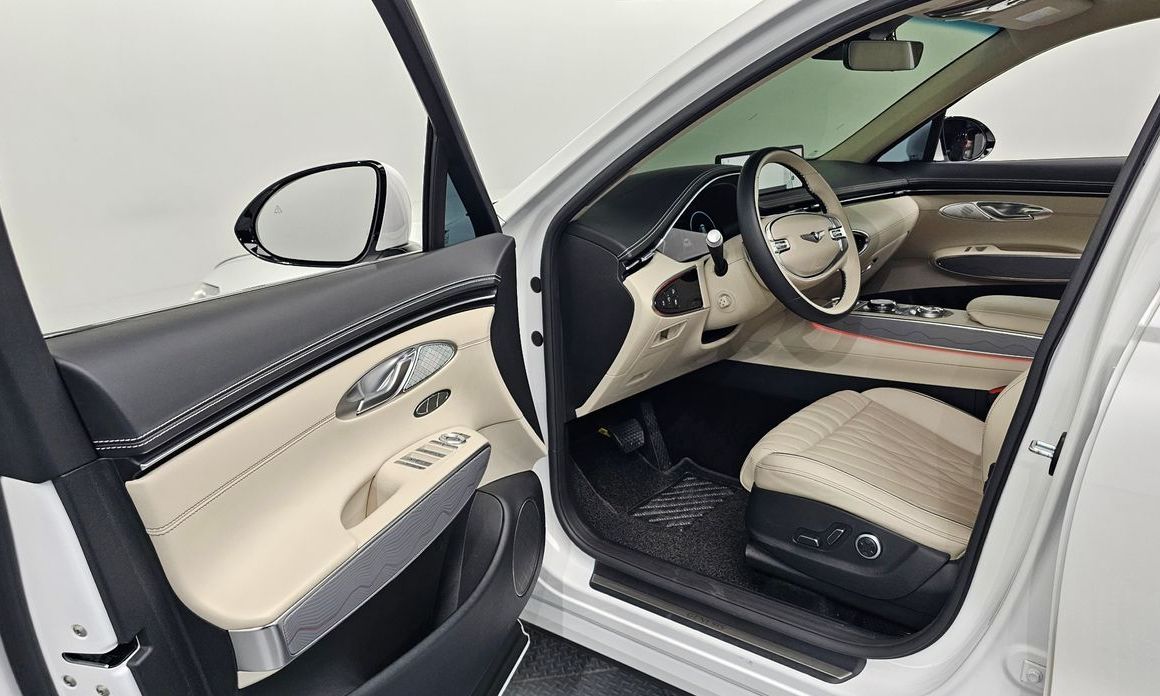 Genesis GV70 2024