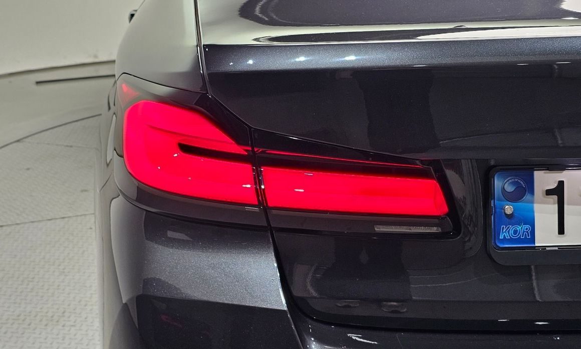 BMW 5-Series 2022