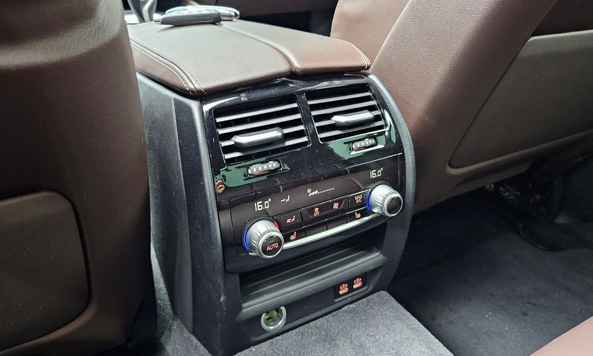 BMW 5-Series 2022