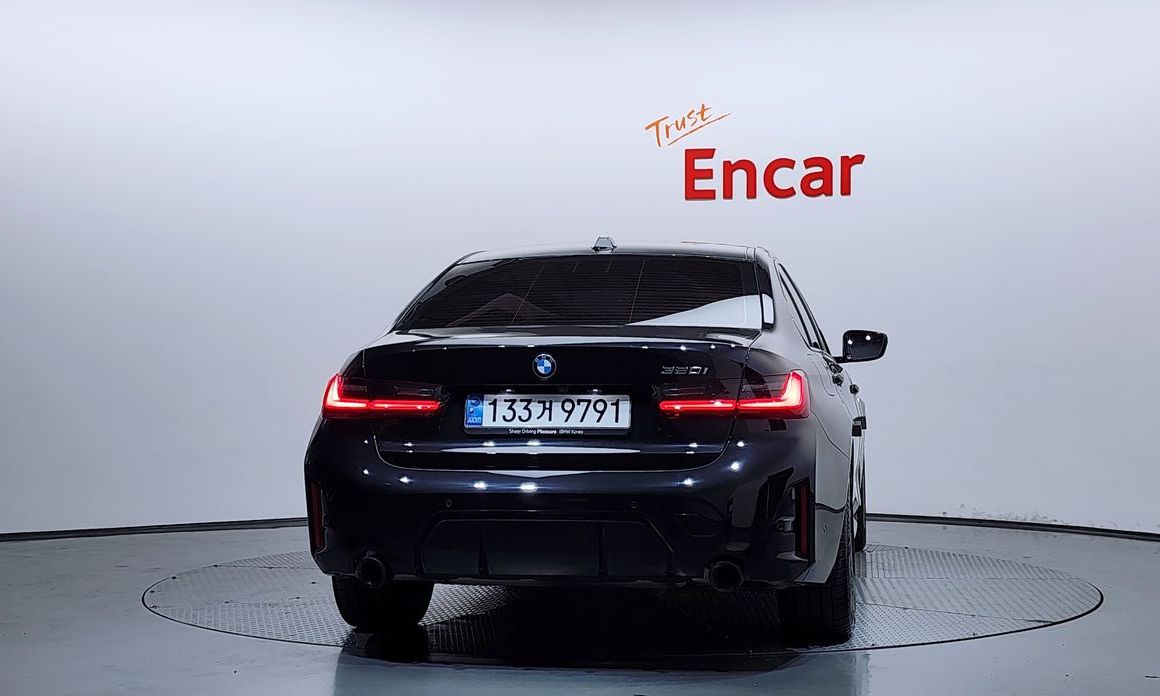 BMW 3-Series 2024