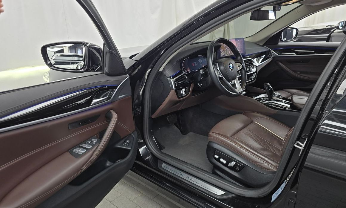 BMW 5-Series 2022