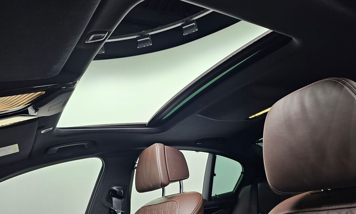 BMW 5-Series 2022