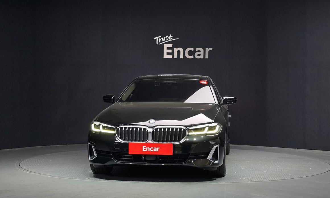 BMW 5-Series 2022