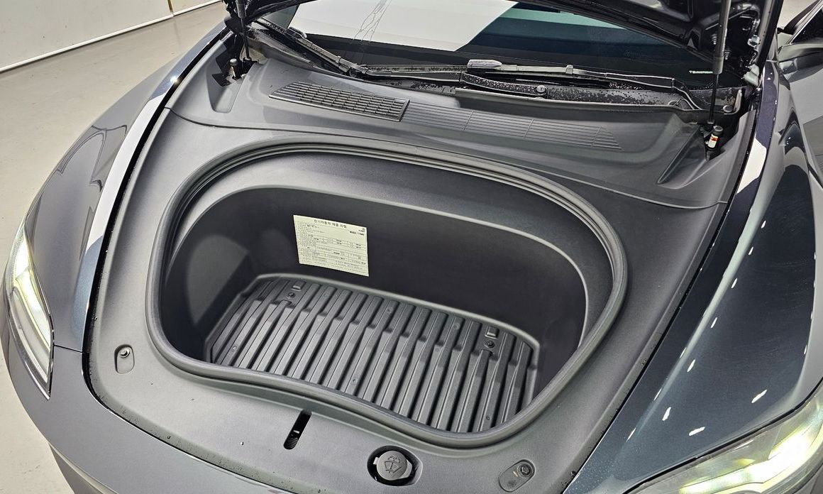 Tesla Model 3 2025