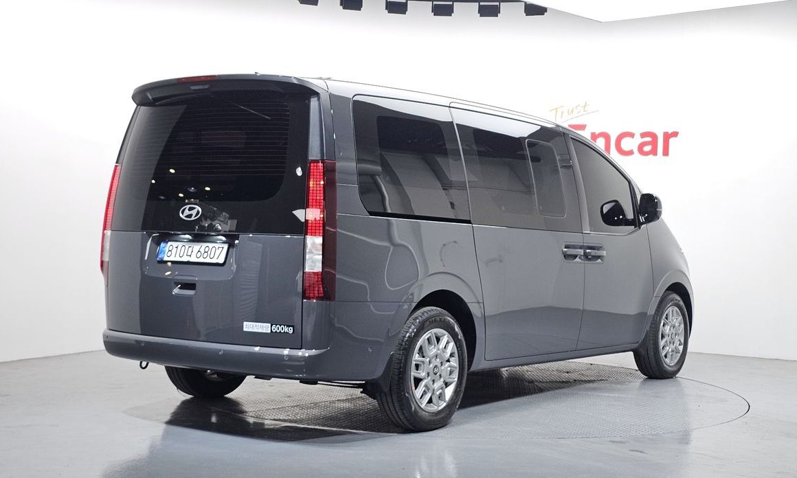 Hyundai Staria 2026