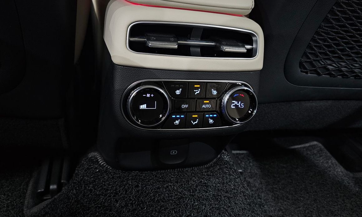 Genesis GV70 2024