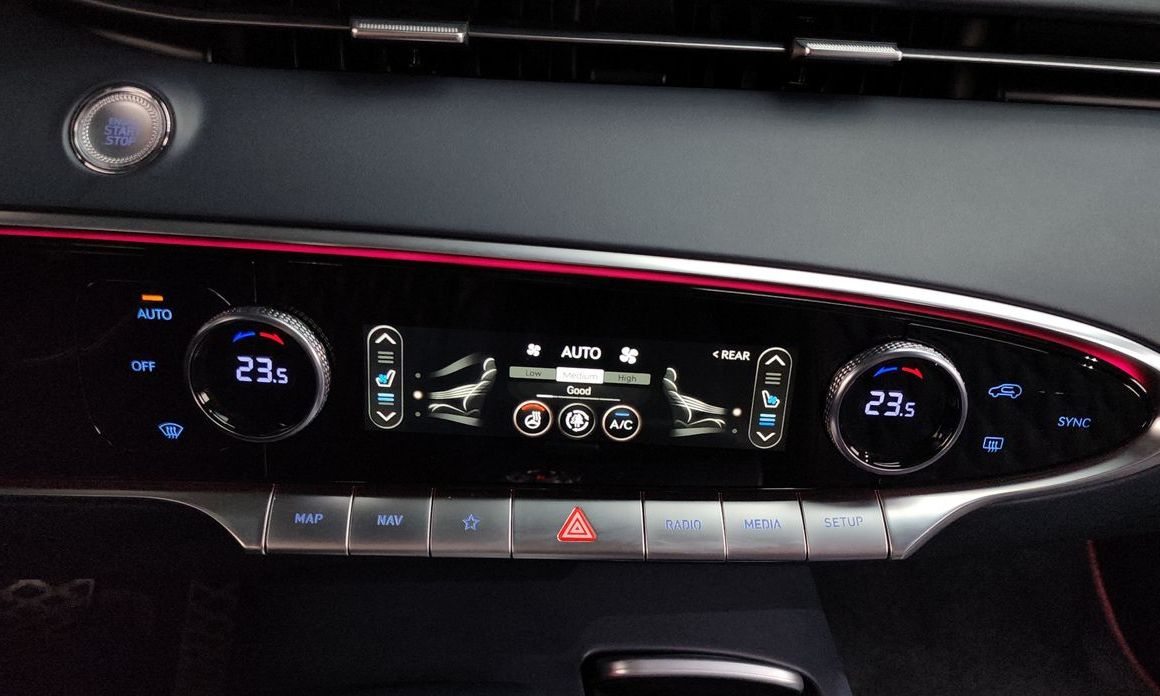 Genesis GV70 2023