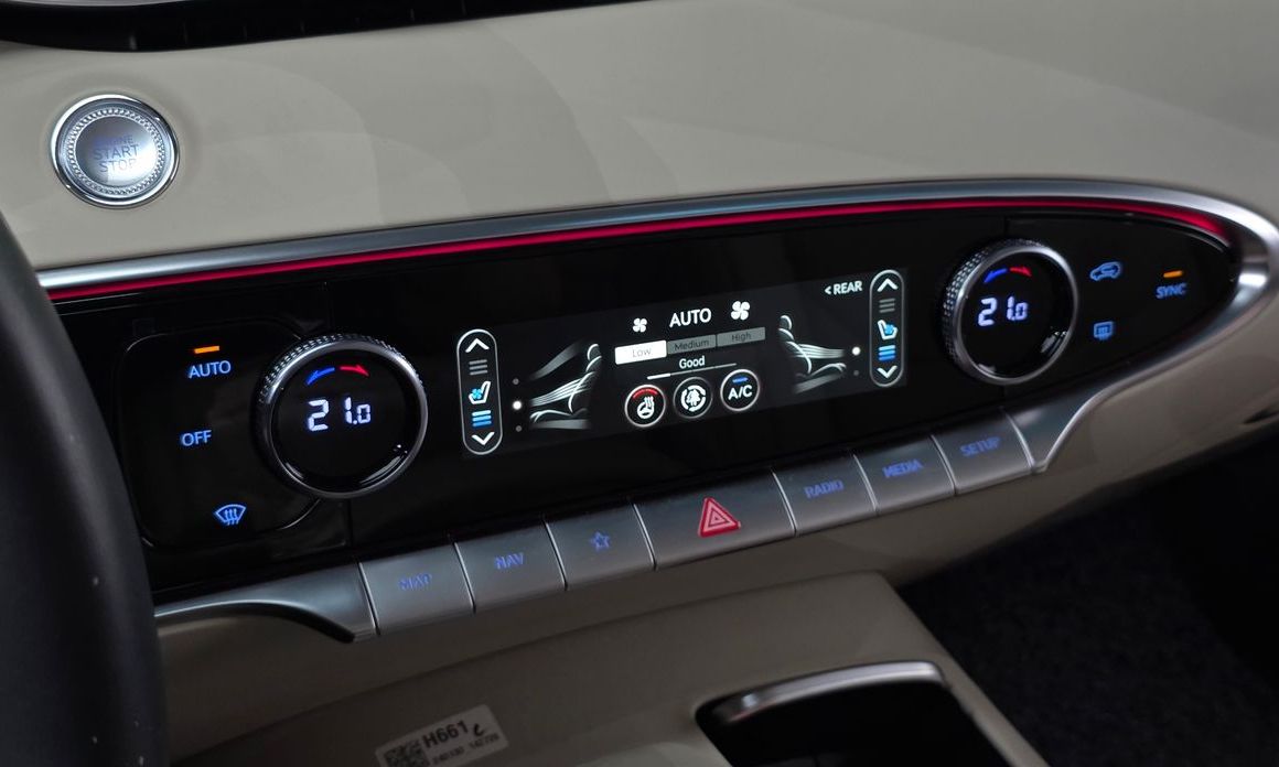 Genesis GV70 2024