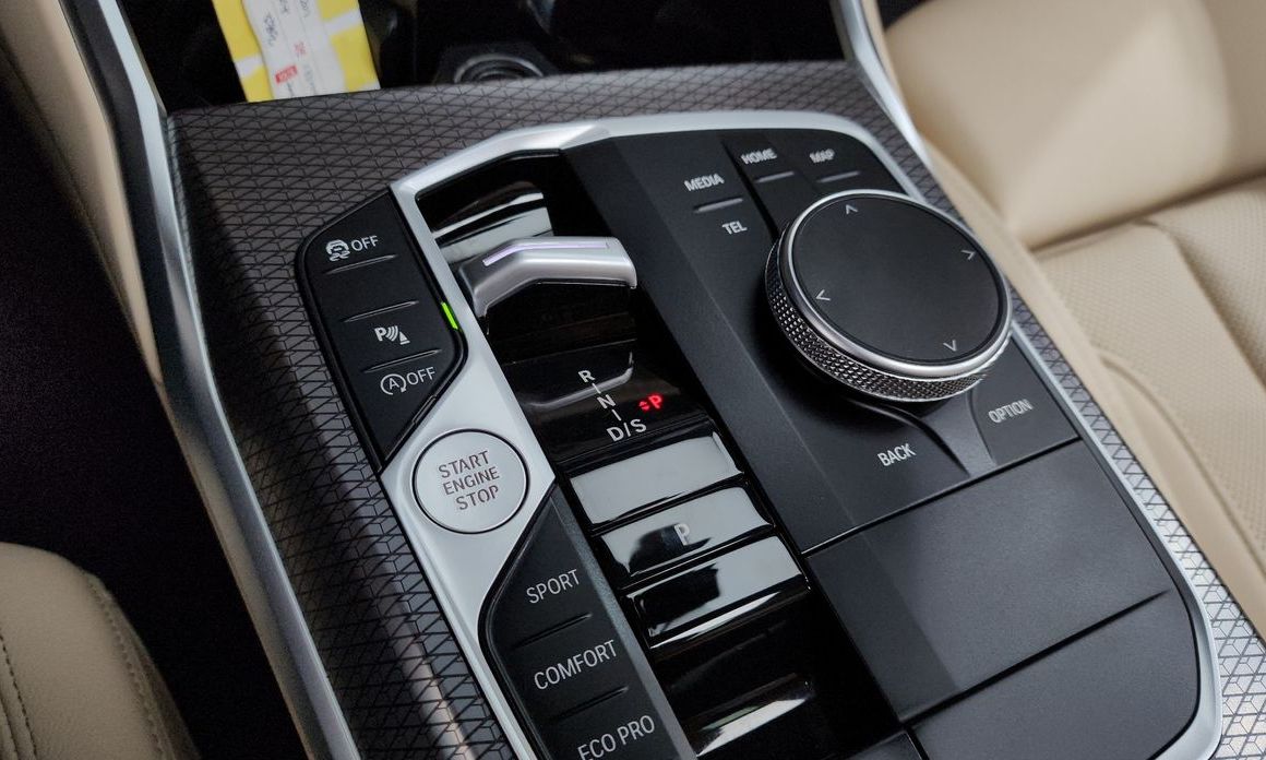 BMW 3-Series 2024
