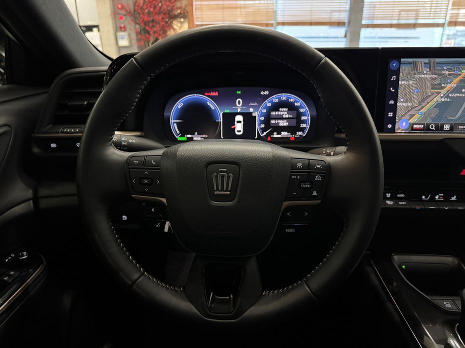 Toyota Crown 2024