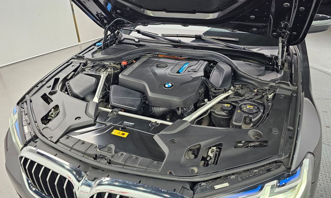 BMW 5-Series 2022