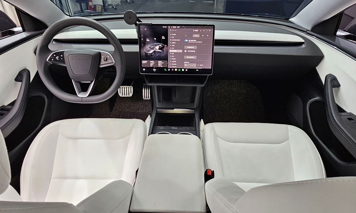 Tesla Model 3 2025