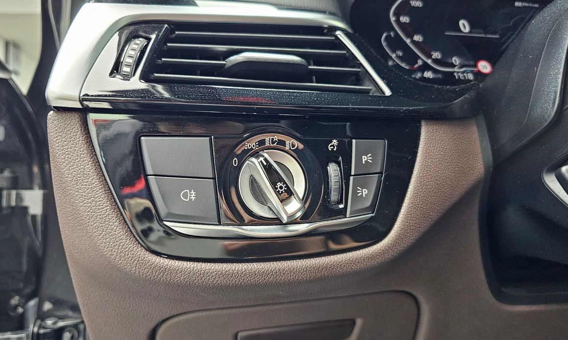 BMW 5-Series 2022