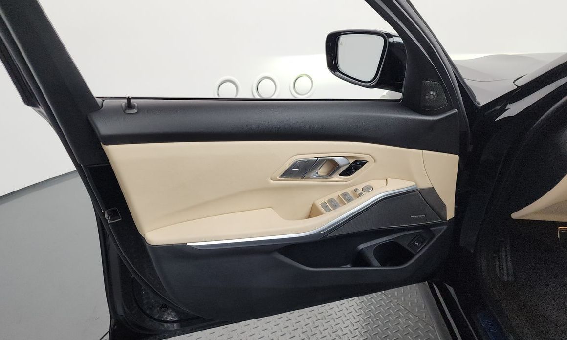 BMW 3-Series 2024