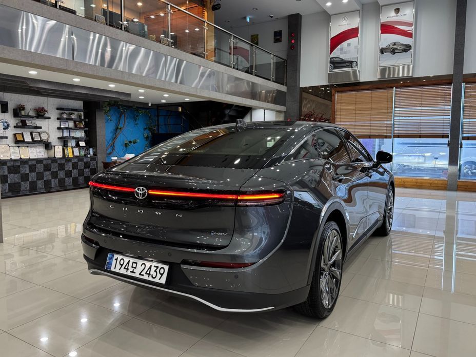 Toyota Crown 2024