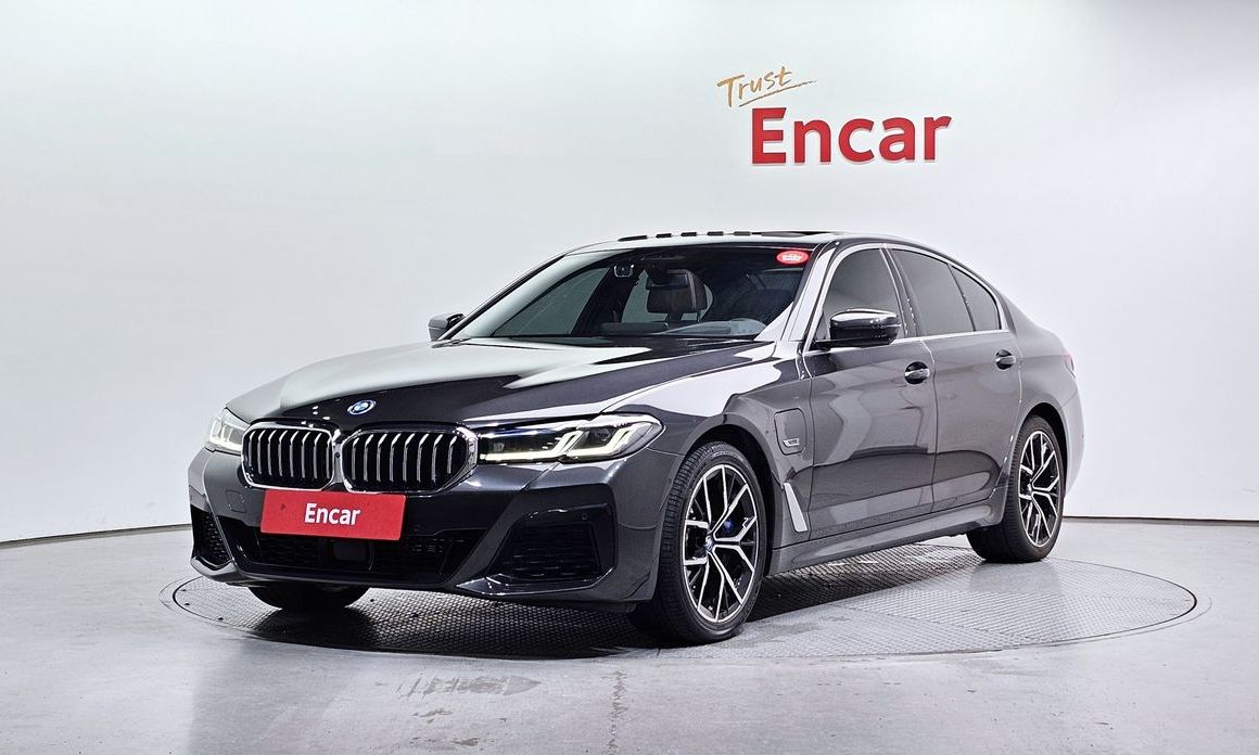 BMW 5-Series 2022