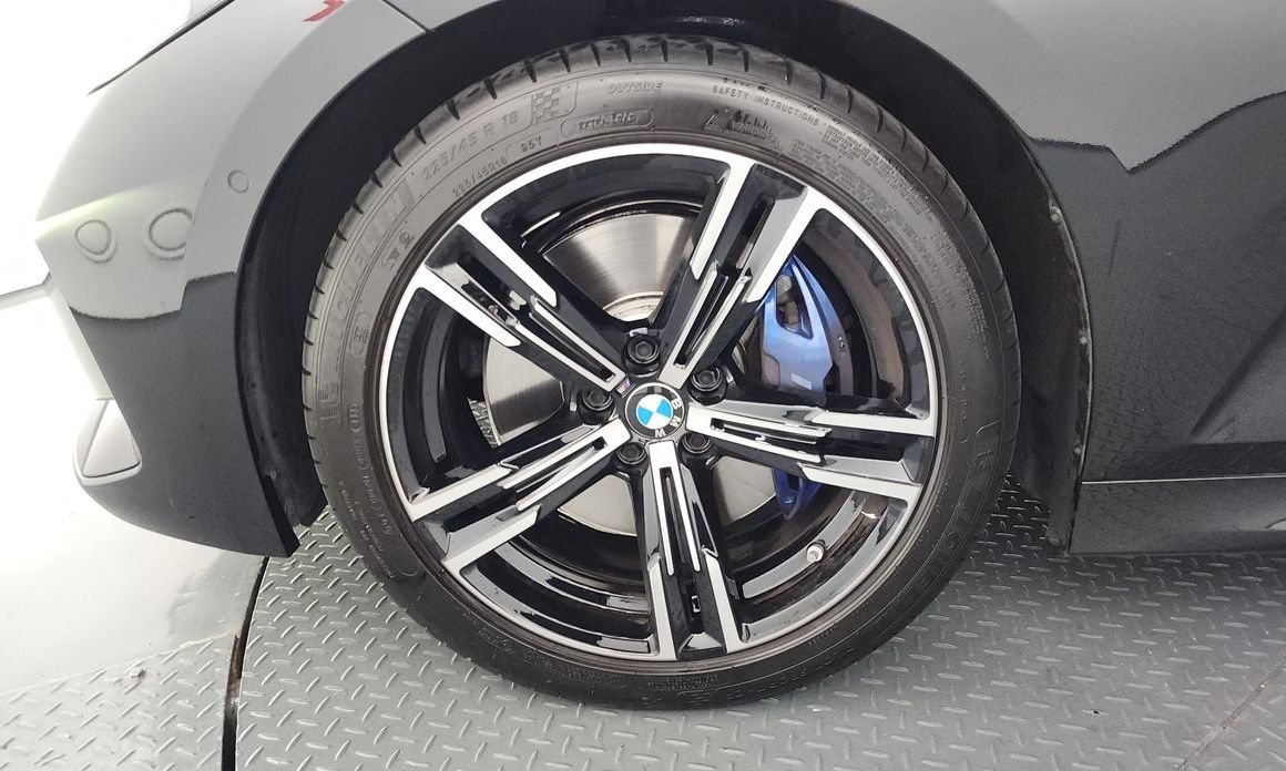 BMW 3-Series 2024