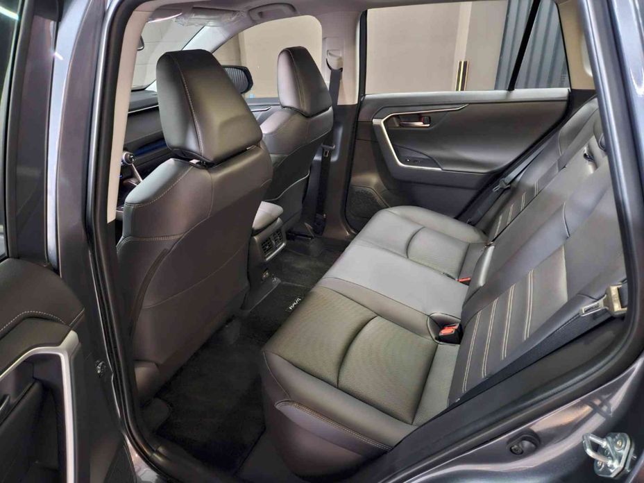 Toyota RAV4 2025
