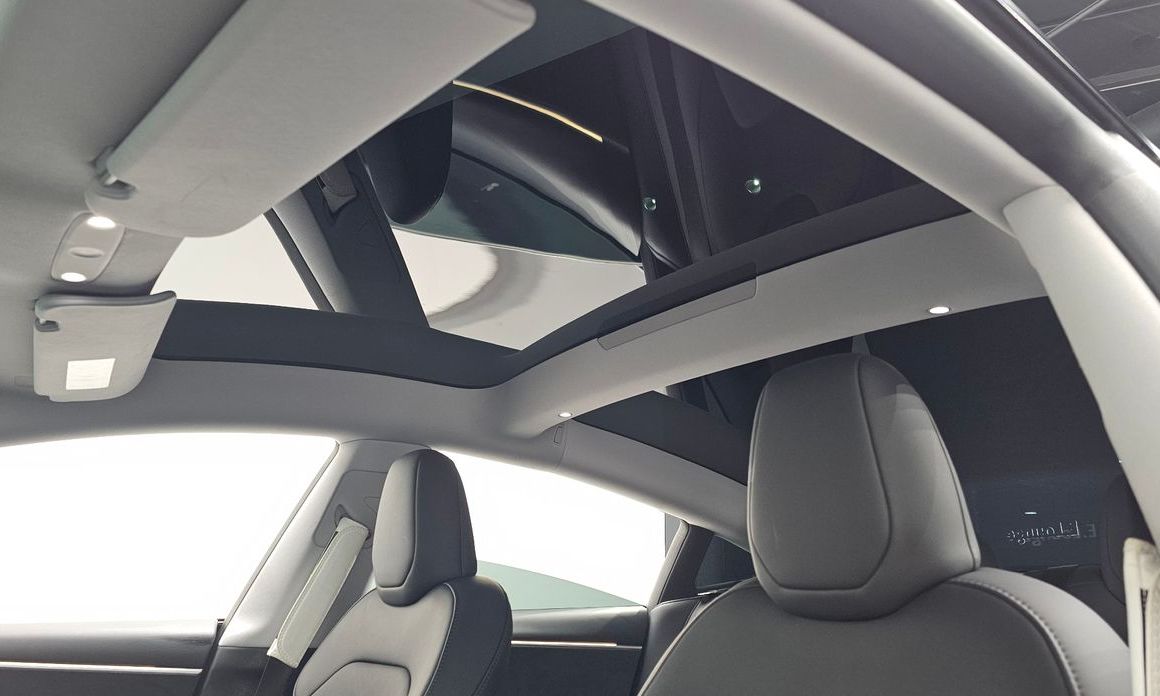Tesla Model 3 2024