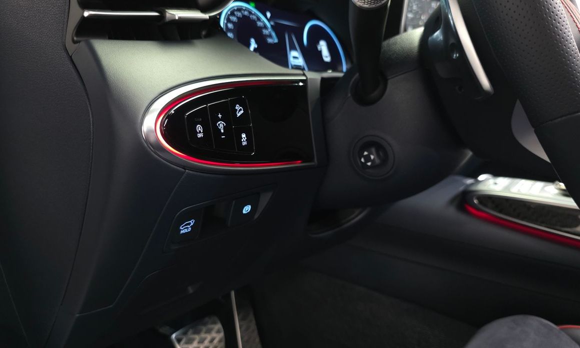 Genesis GV70 2023