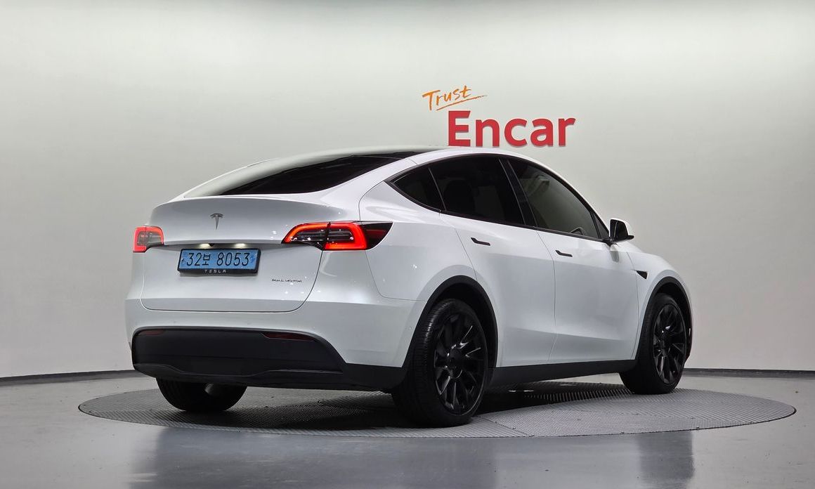 Tesla Model Y 2022