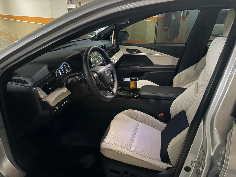 Toyota Camry 2025