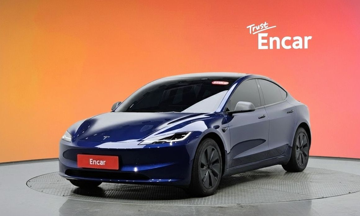 Tesla Model 3 2024