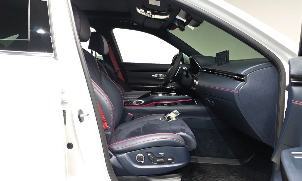 Genesis GV70 2023