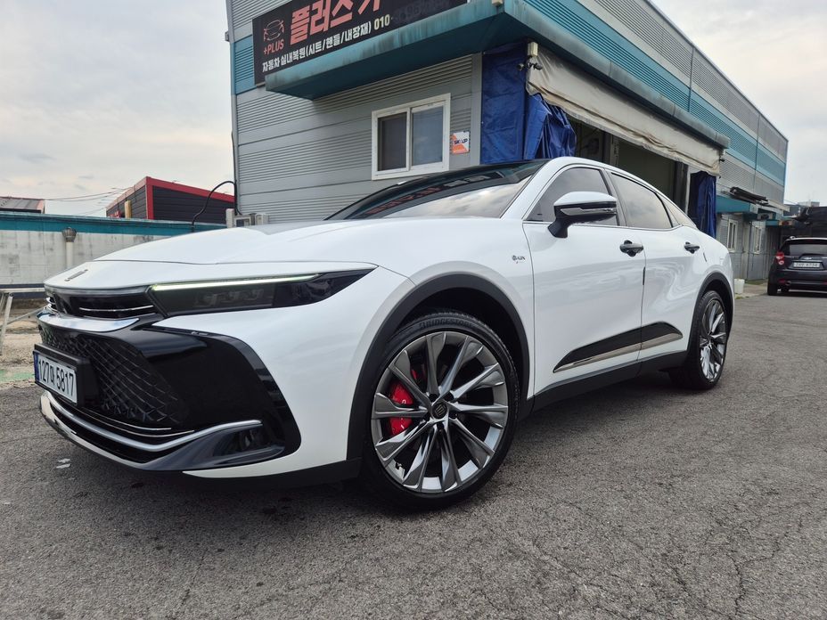 Toyota Crown 2024