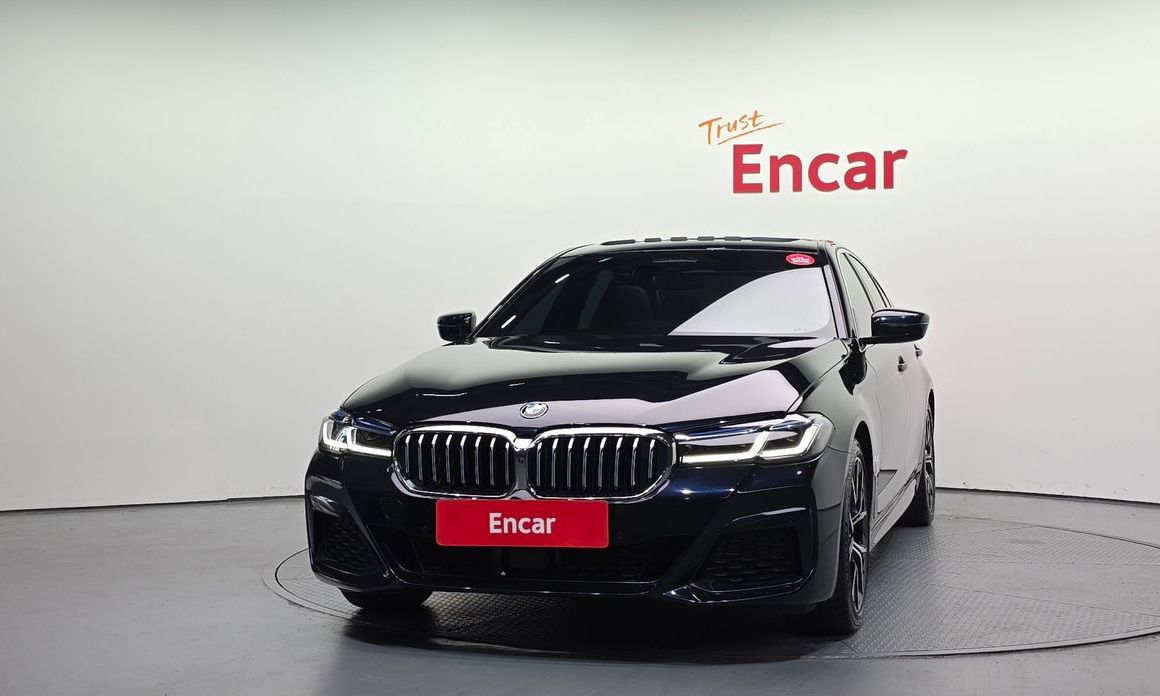 BMW 5-Series 2023