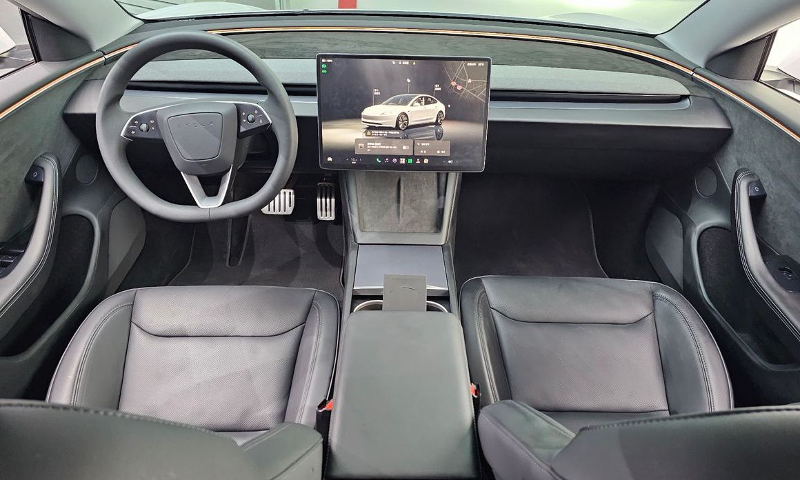 Tesla Model 3 2024