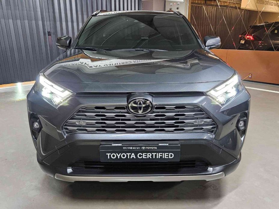 Toyota RAV4 2025