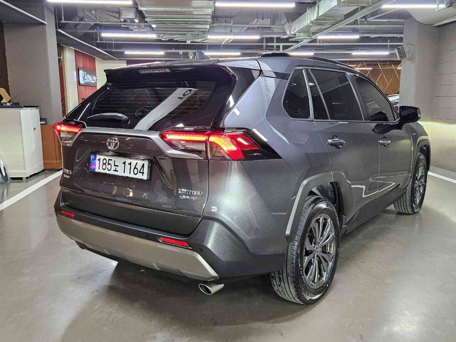 Toyota RAV4 2025